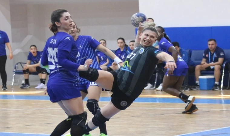 Bursa Büyükşehir Belediyespor İzmir Büyükşehir Belediyespor’u mağlup etti