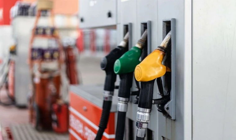 Benzine 2 Lira Zam