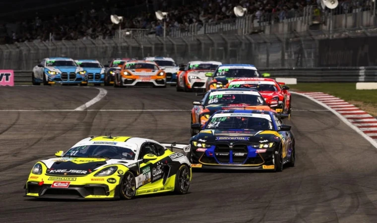 Berkay ve Piana GT4 Almanya’da galip