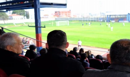 Mustafakemalpaşa’nın güçlü kızlarına Şükrü Erdem’den destek