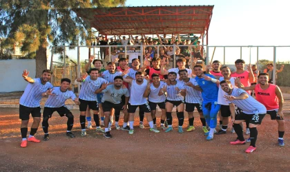 KUŞADASISPOR: 2 - BORNOVA 1877: 3