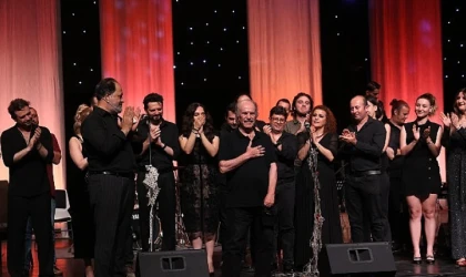 Antalya Şehir Tiyatroları’ndan muhteşem sezon finali