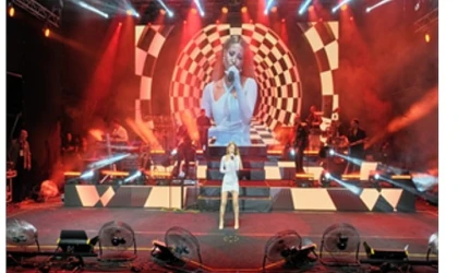 Çim Konserleri sahnesi Derya Uluğ’u ağırladı