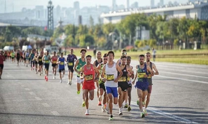 Uluslararası Runkara Yarı Maratonu, Başkentte Rekor Katılımla Tamamlandı