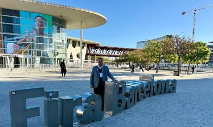 Başkan Demir’den Barcelona’daki fuarda ’Smart Torbalı’ mesaisi!