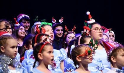 Lüleburgaz Belediyesi korolarından yeni yıl konseri