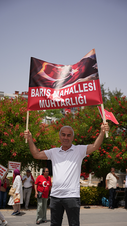 19 Mayıs coşkusu Buca'da sokaklara taştı