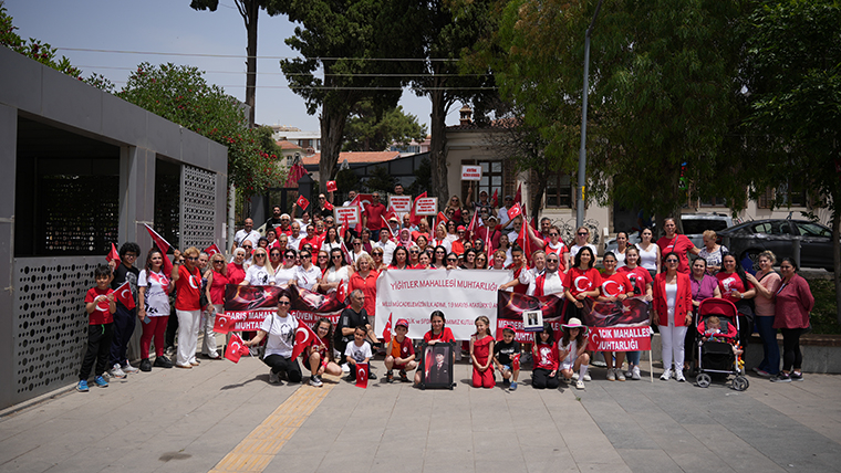 19 Mayıs coşkusu Buca'da sokaklara taştı