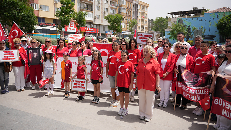 19 Mayıs coşkusu Buca'da sokaklara taştı