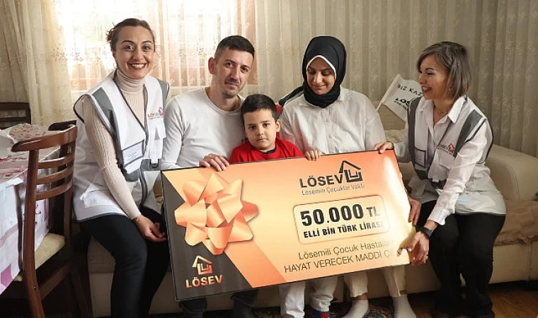 Lösev’in Karşılıksız İhtiyaç Çekleri Kanser Hastalarına Merhem Oluyor