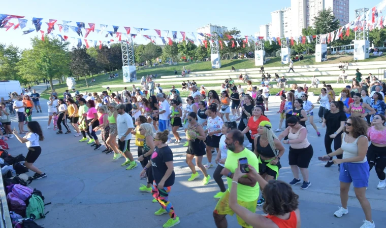 Beylikdüzü’nde hem spor yaptılar, hem eğlendiler