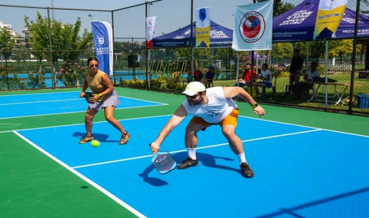 Bursa’nın ilk Pickleball Turnuvası gerçekleşti