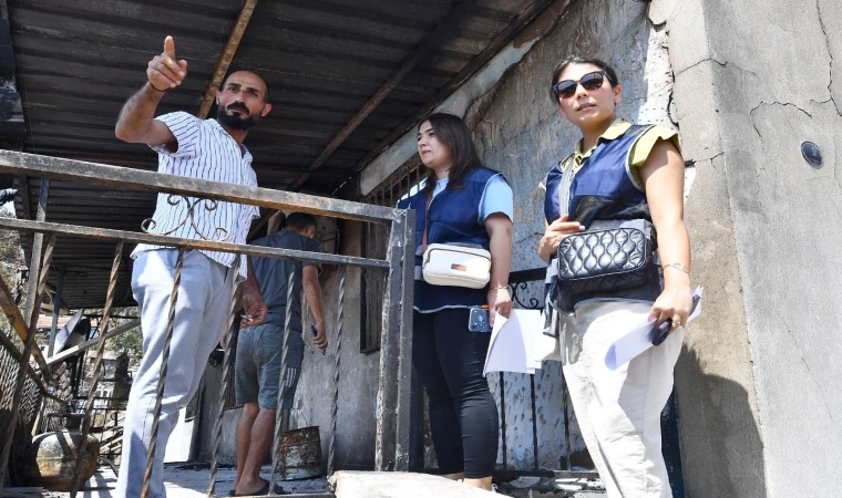 İzmir’de yangınzedelerin kapıları tek tek çalındı