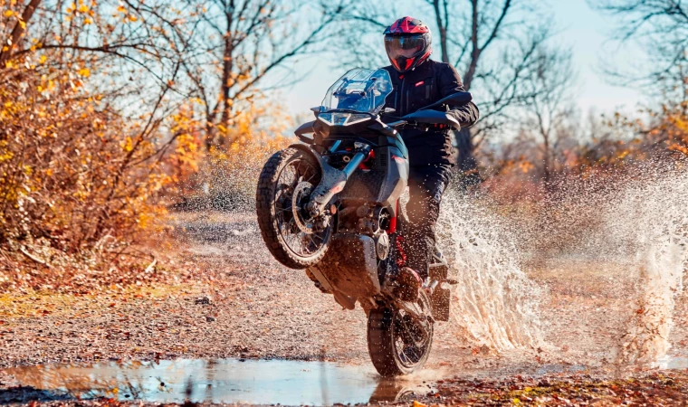 Macera motosiklet tutkunları Kemer’de yarışacak