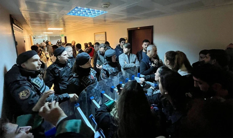 Yenidoğan çetesi davası başladı: Mağdur aileler mahkeme salonuna alınmadı!