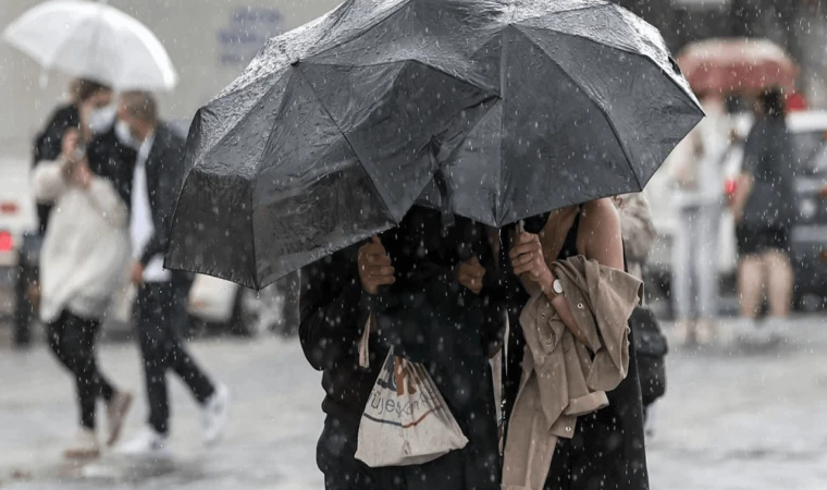 Türkiye soğuk hava dalgasına teslim: Sağanak ve kar kapıda