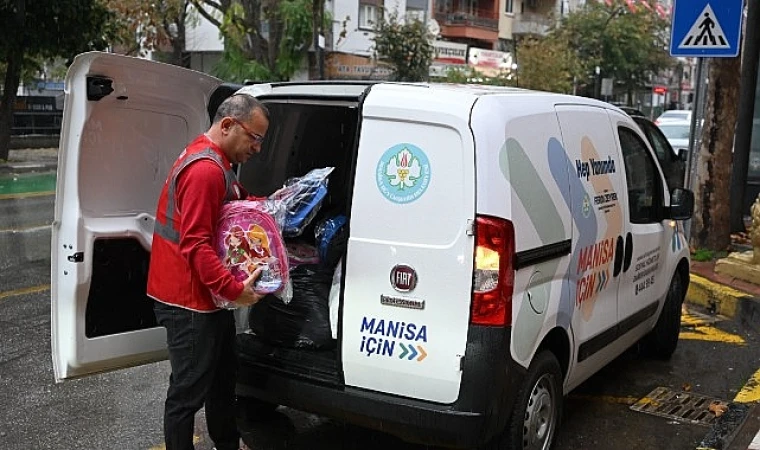 Manisa Büyükşehir’den 15 Bin Öğrenciye Çanta ve Kırtasiye Desteği