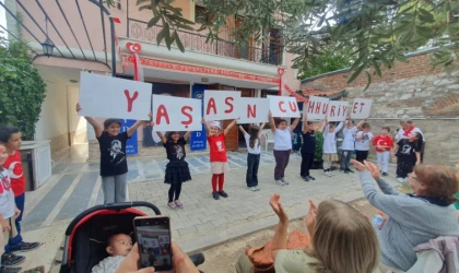 ÇYDD İzmir, çocukları ve gençleri aydınlık geleceğe hazırlıyor