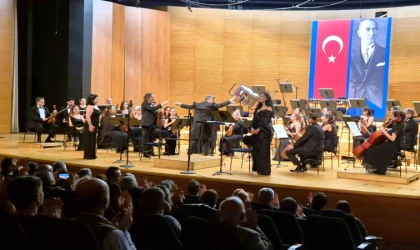 BUSİAD Ata’yı müzikle andı