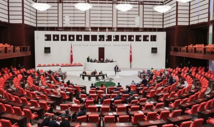 Muhalefetin oyuyla seçilen iki vekil AKP'ye geçiyor