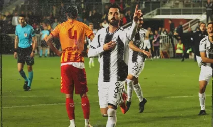 Altay sarı kırmızılıları devirdi